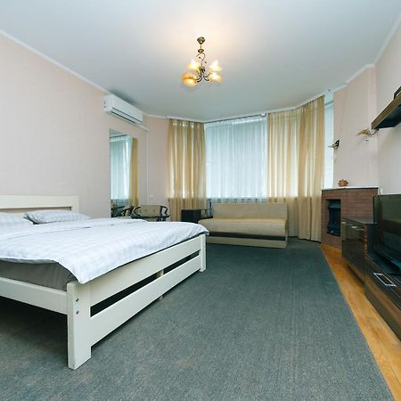 Apartment Poznyaky-Bazhana Kiew Exterior foto