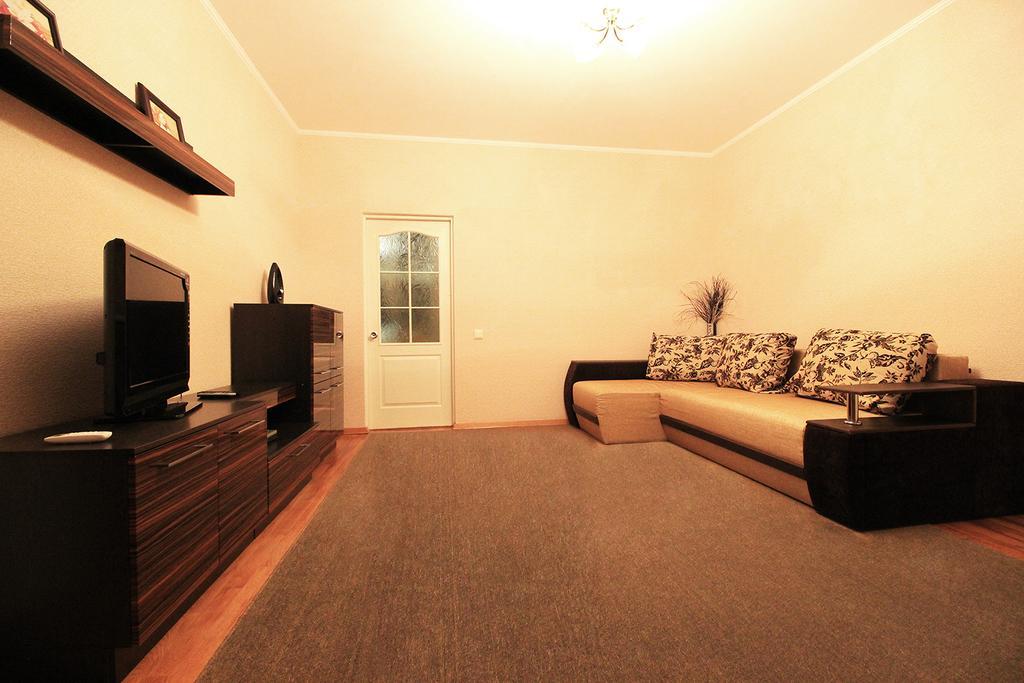 Apartment Poznyaky-Bazhana Kiew Exterior foto