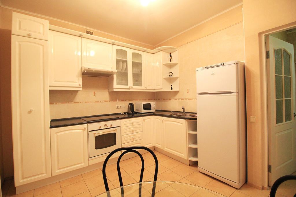 Apartment Poznyaky-Bazhana Kiew Exterior foto