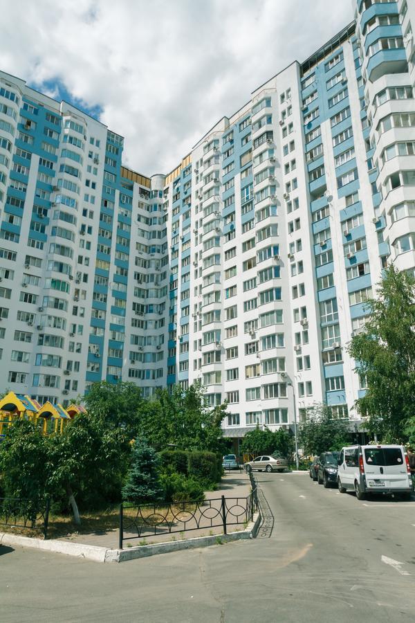 Apartment Poznyaky-Bazhana Kiew Exterior foto