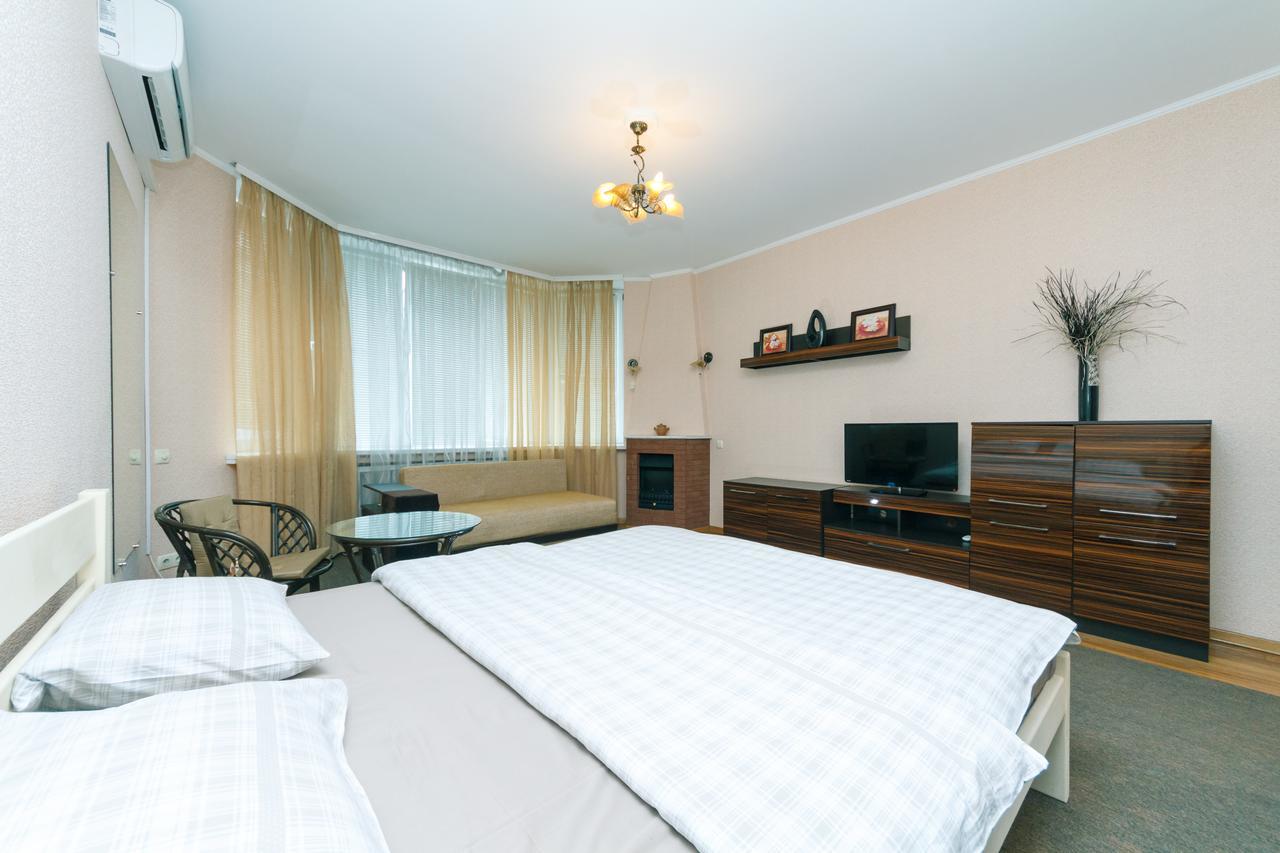 Apartment Poznyaky-Bazhana Kiew Exterior foto