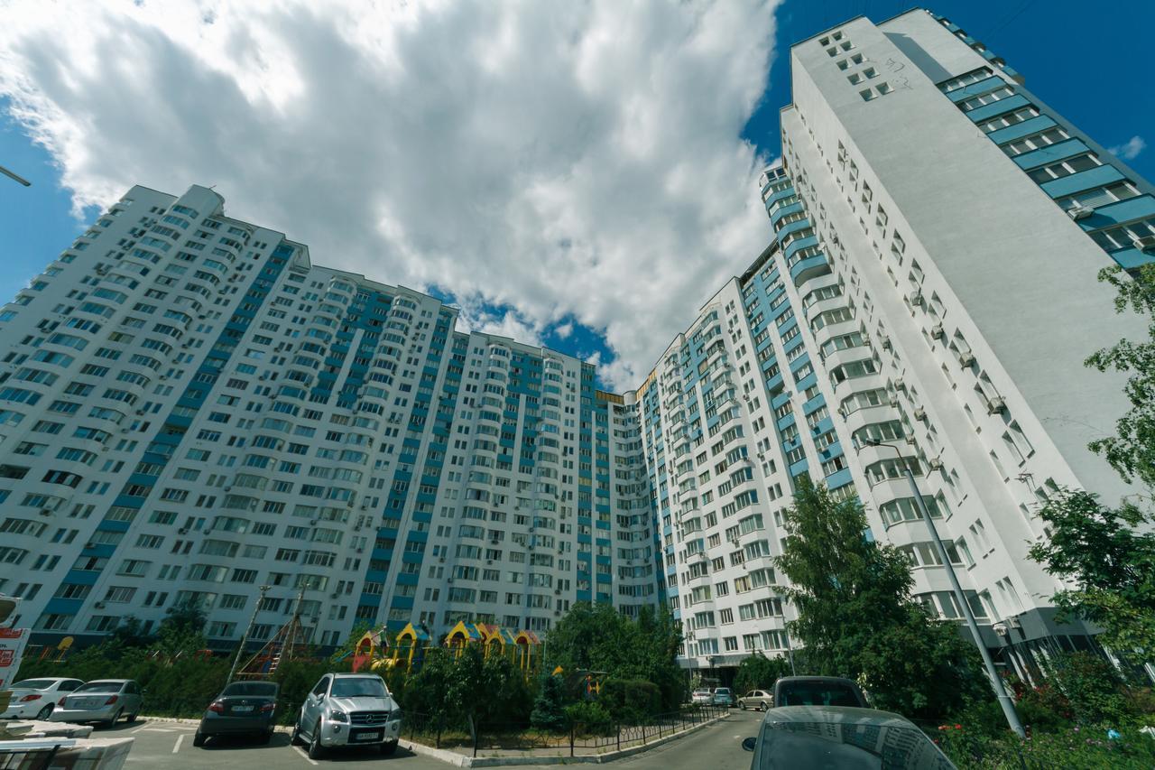 Apartment Poznyaky-Bazhana Kiew Exterior foto