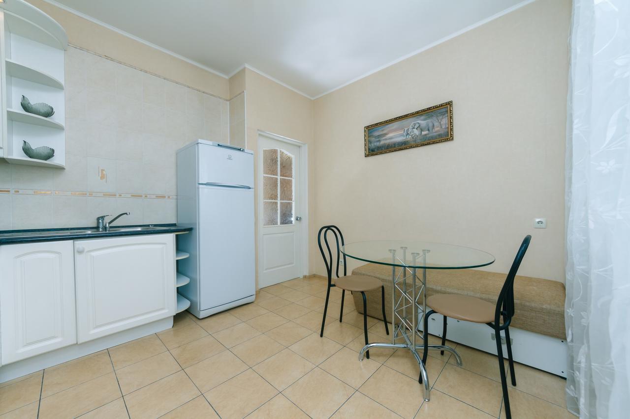 Apartment Poznyaky-Bazhana Kiew Exterior foto