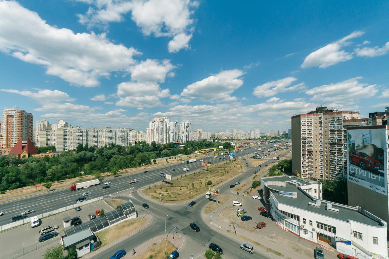 Apartment Poznyaky-Bazhana Kiew Exterior foto